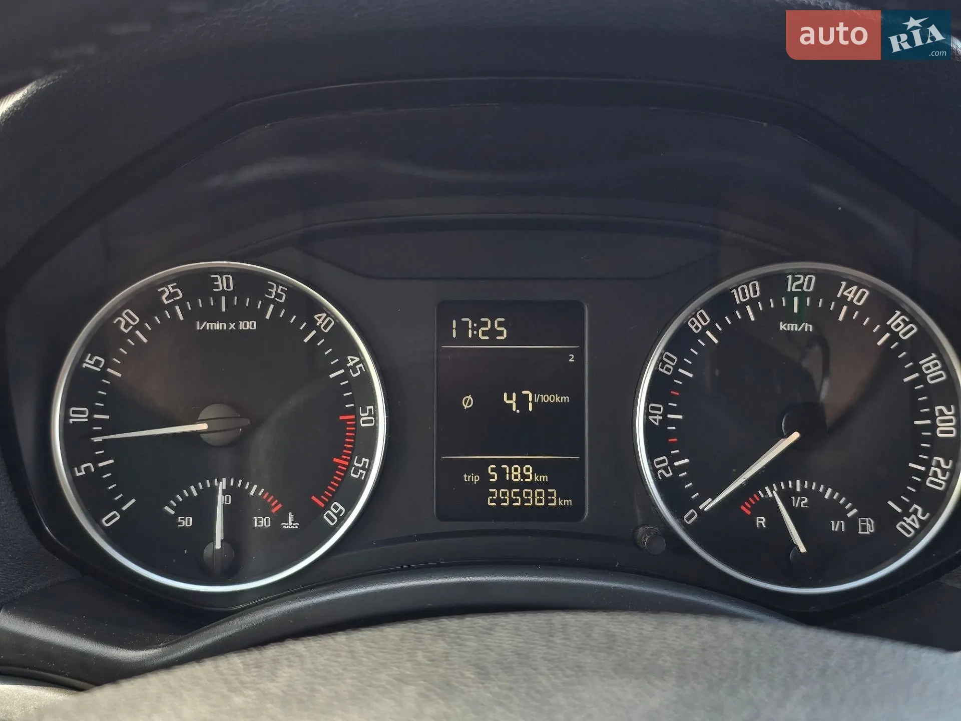 2011 Skoda Octavia - мініатюра 35