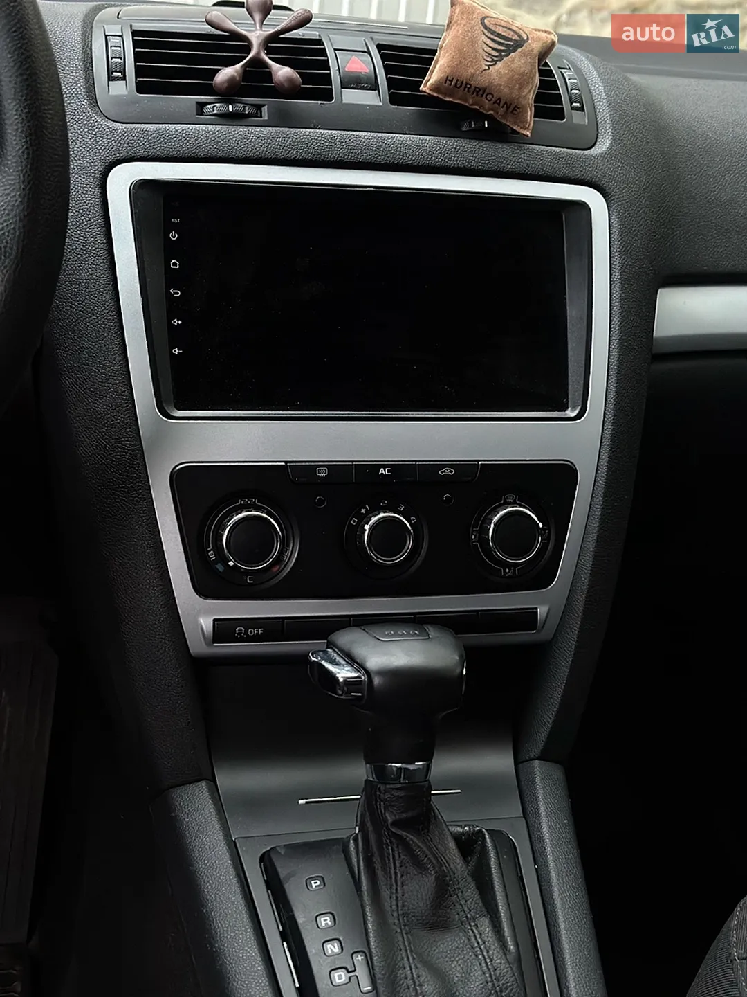 2010 Skoda Octavia - мініатюра 31