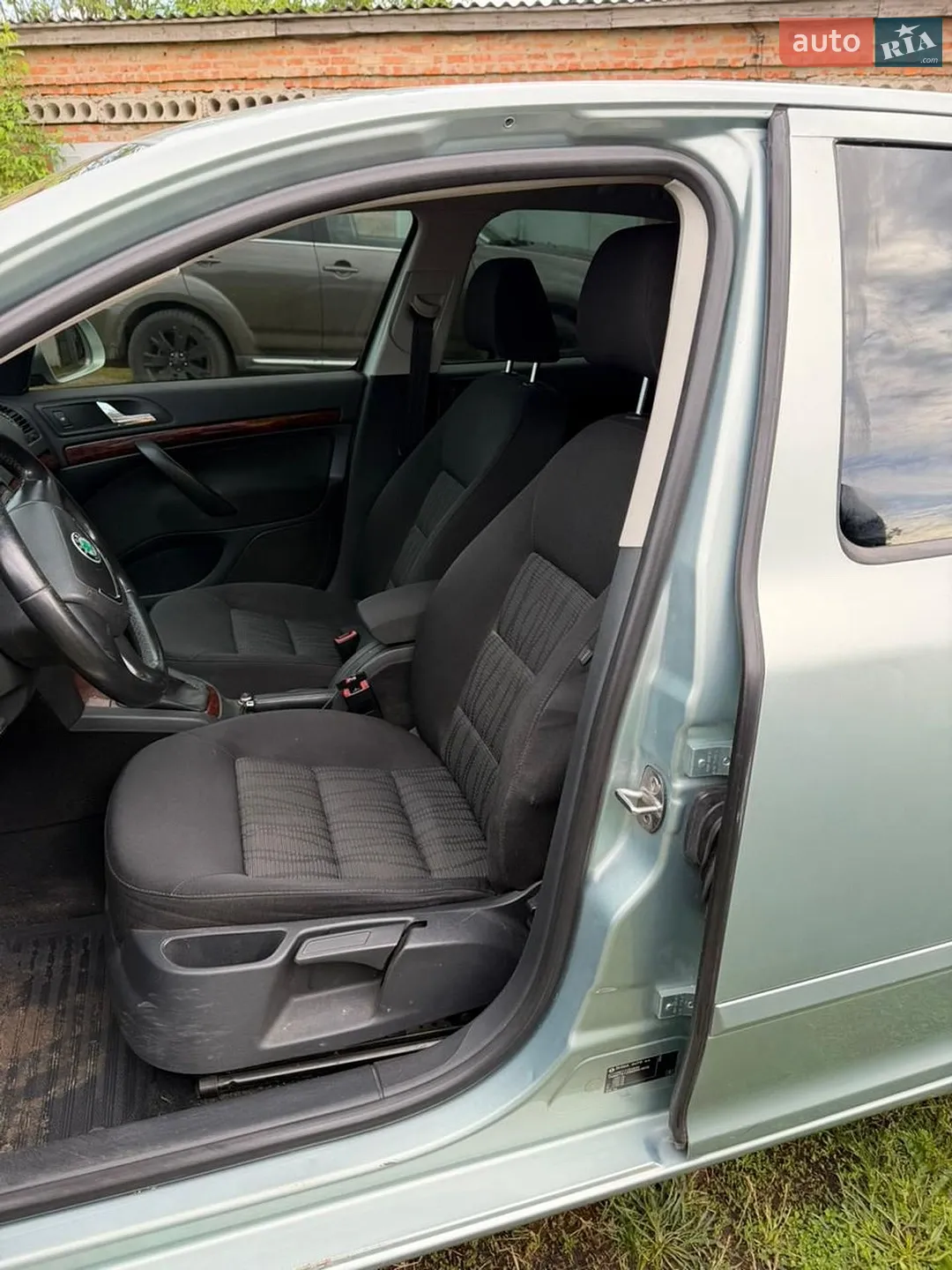 2010 Skoda Octavia - мініатюра 10