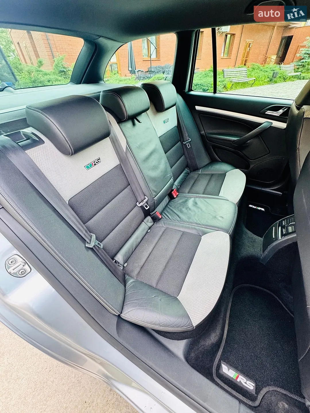 2010 Skoda Octavia - мініатюра 23