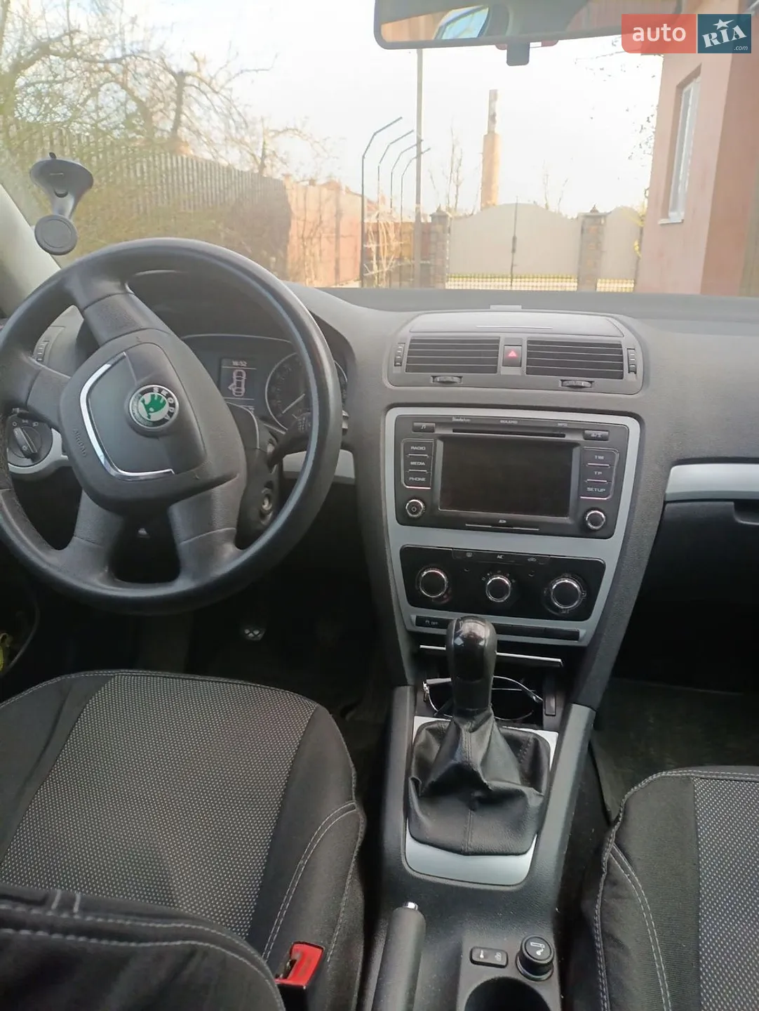 2010 Skoda Octavia - мініатюра 3
