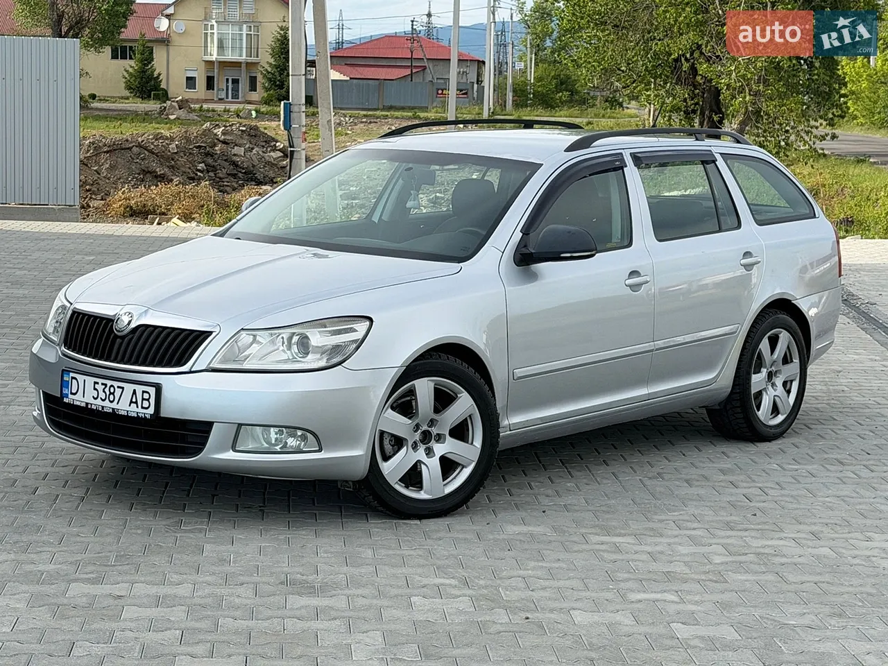 2010 Skoda Octavia - мініатюра 11