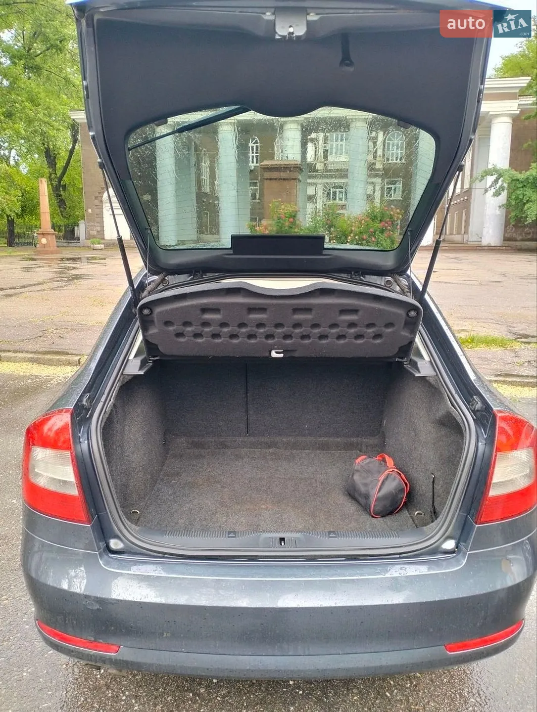 2010 Skoda Octavia - мініатюра 21