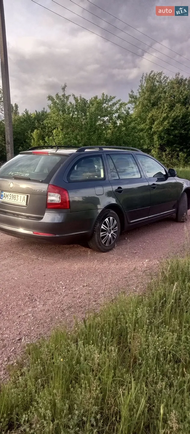 Skoda Octavia 2011 VIN TMBJA61Z6B2166211 фото оголошення 2 з 11