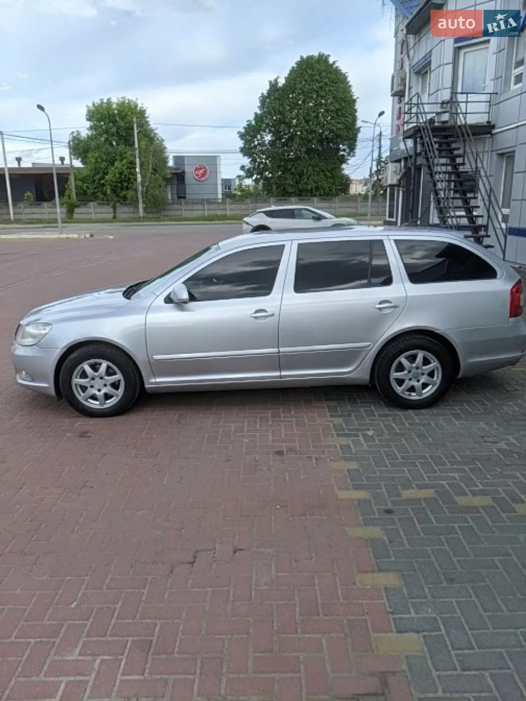 2011 Skoda Octavia - мініатюра 12