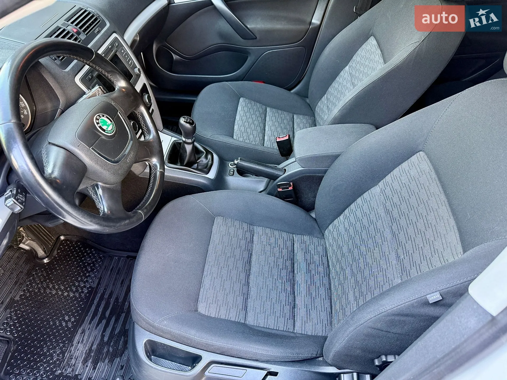 2011 Skoda Octavia - мініатюра 25