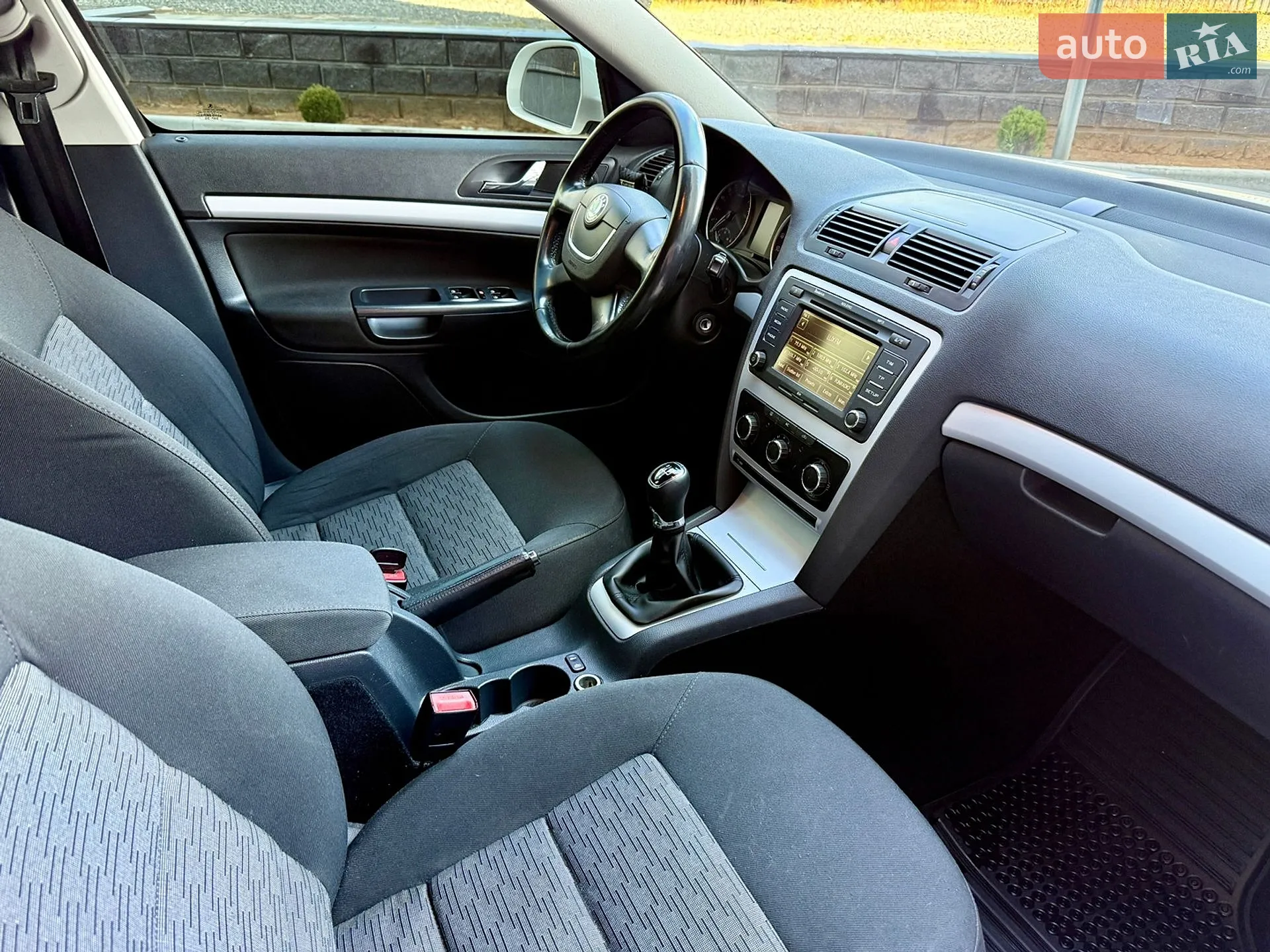 2011 Skoda Octavia - мініатюра 37