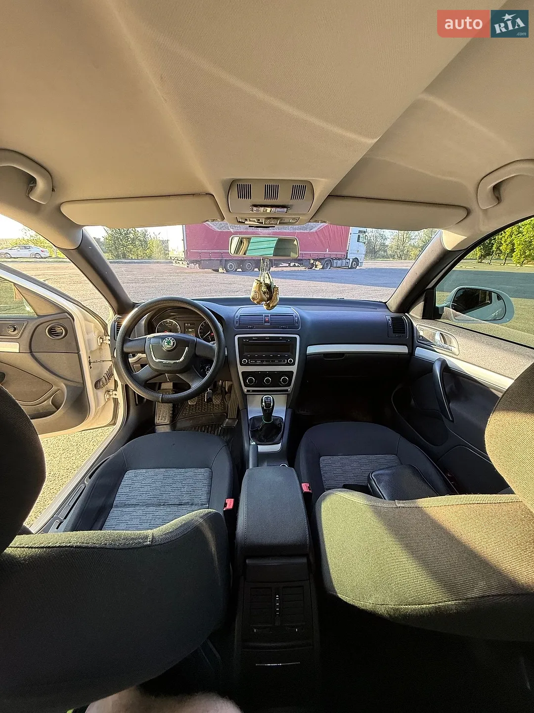 2011 Skoda Octavia - мініатюра 17
