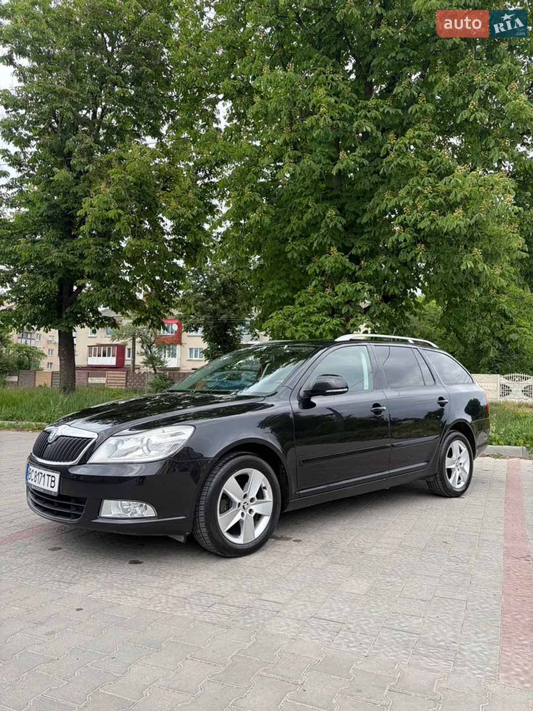2011 Skoda Octavia - мініатюра 2