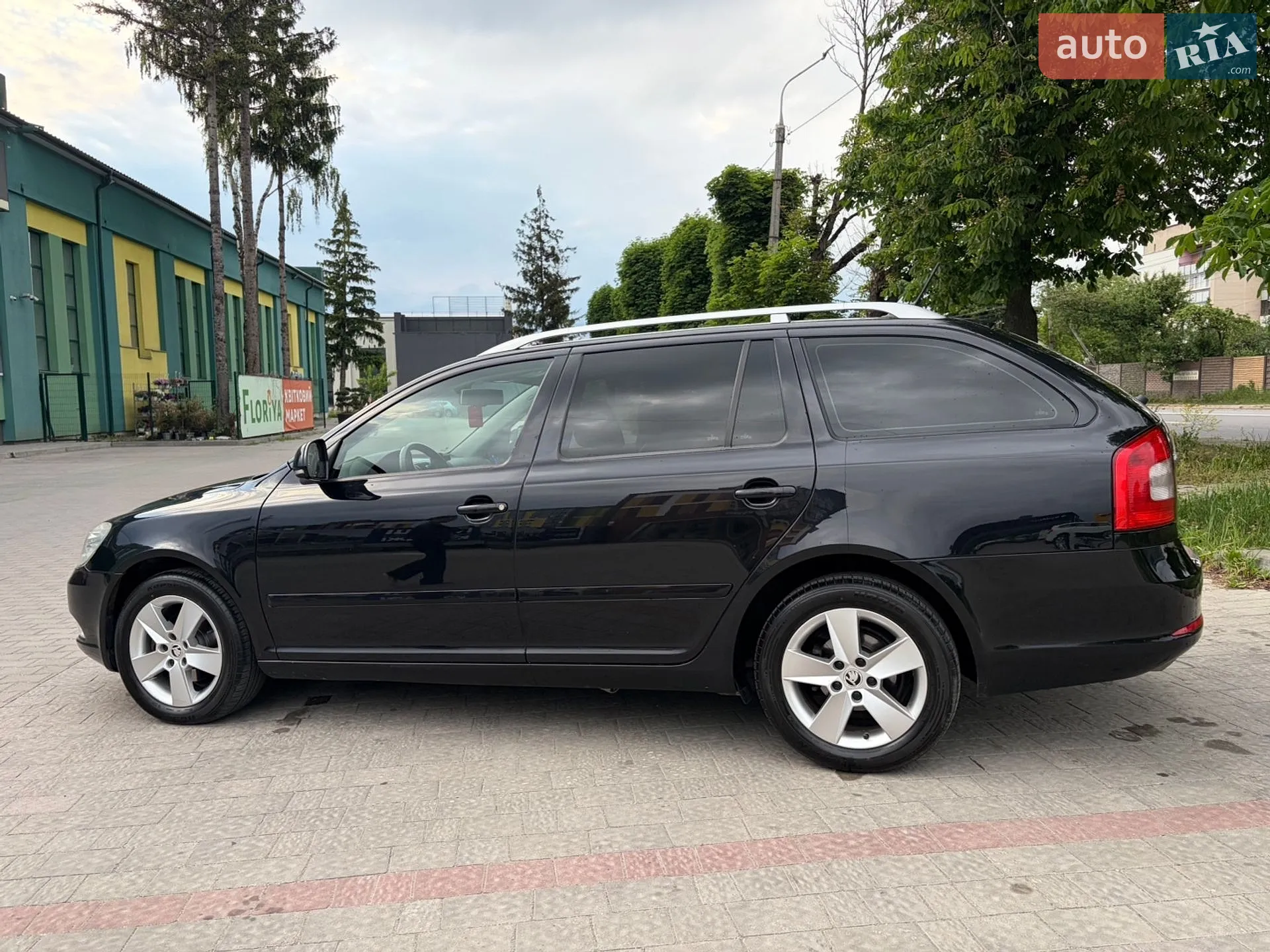 2011 Skoda Octavia - мініатюра 13