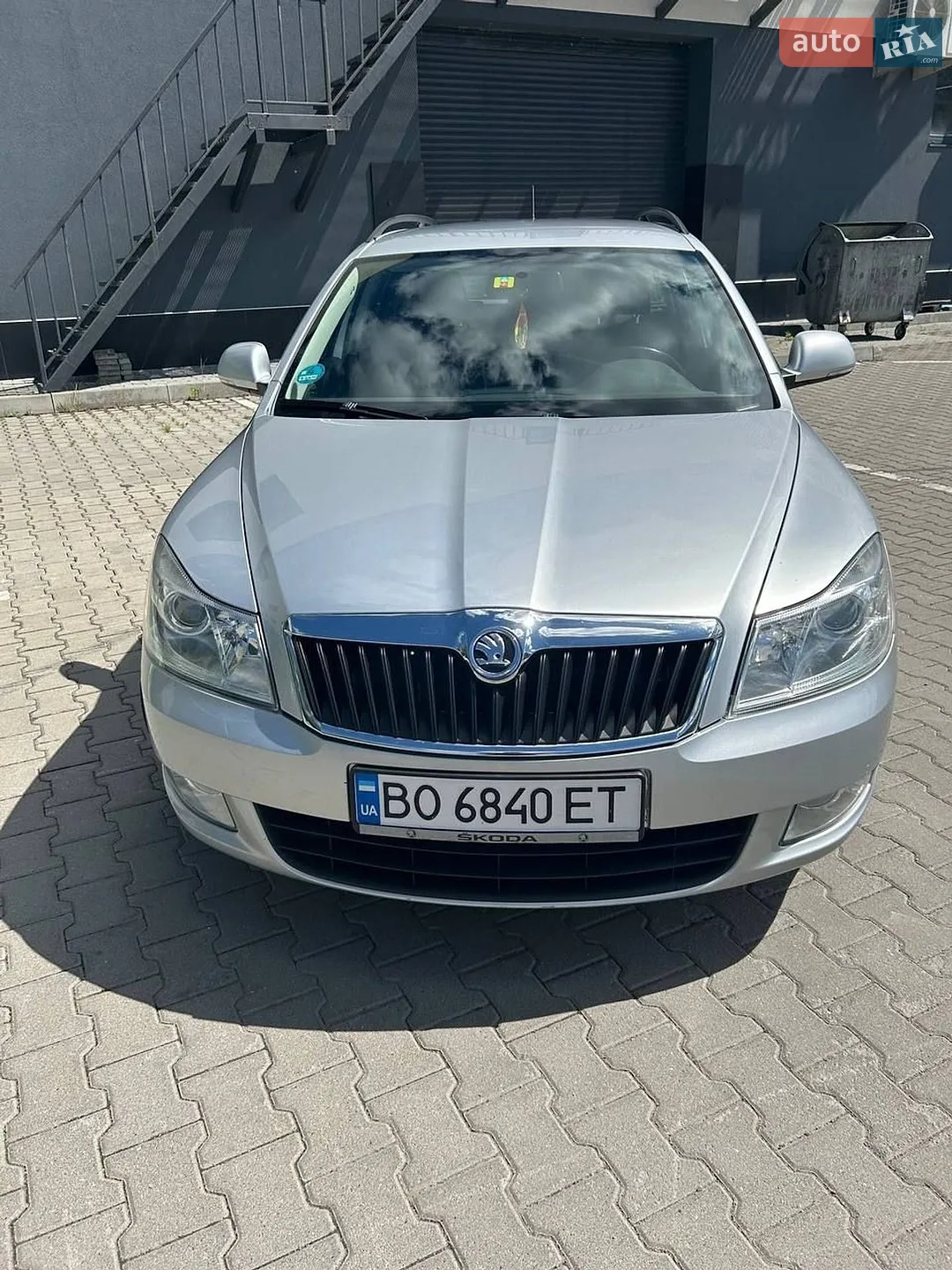 2010 Skoda Octavia - мініатюра 2