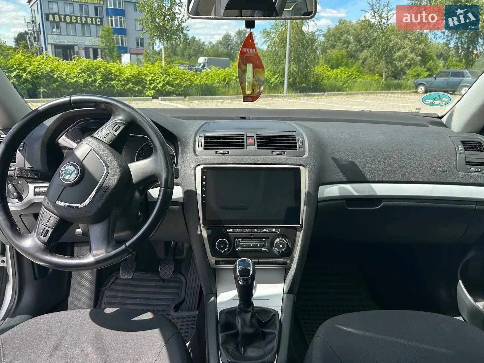 2010 Skoda Octavia - мініатюра 26
