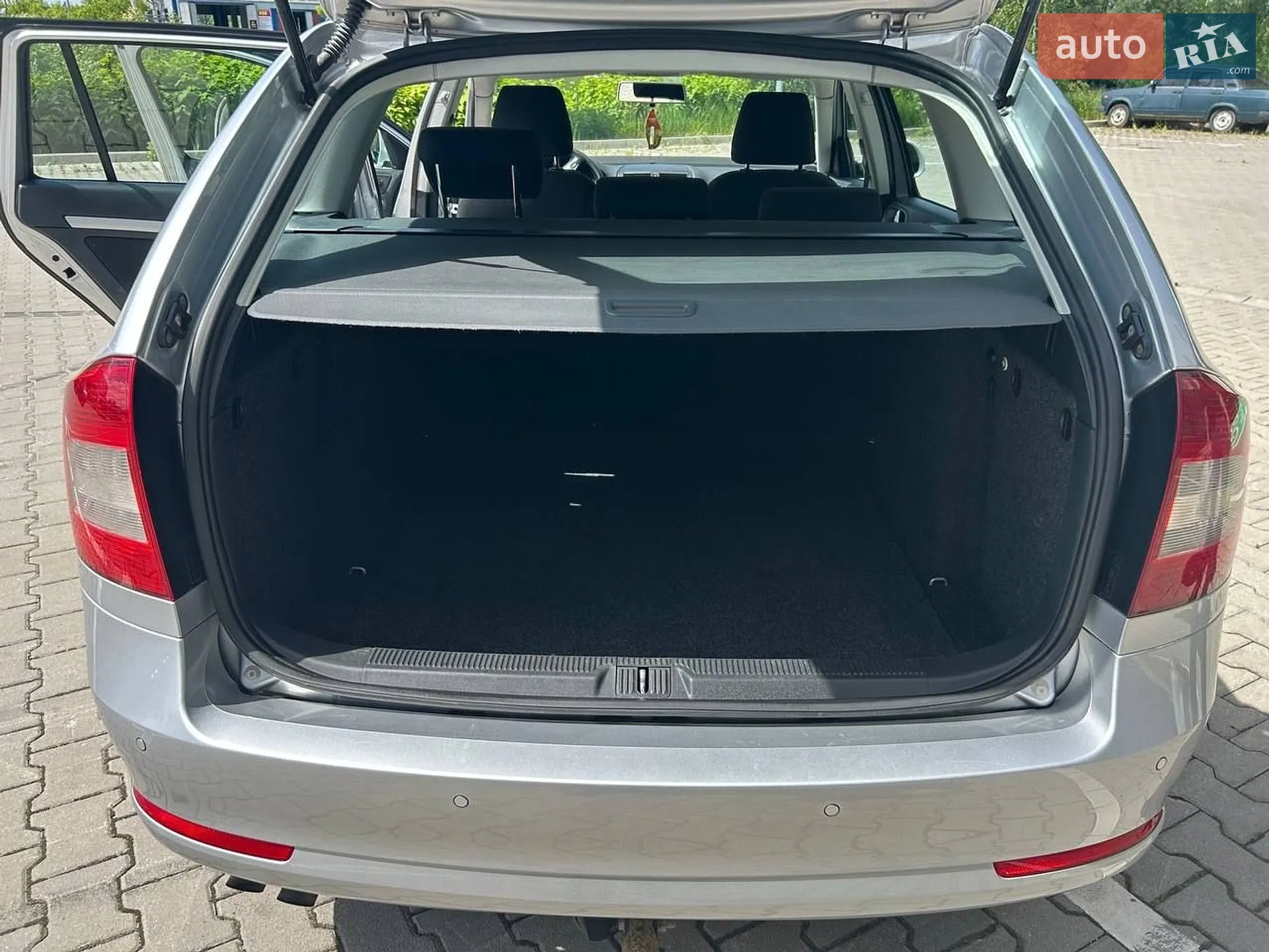 2010 Skoda Octavia - мініатюра 35