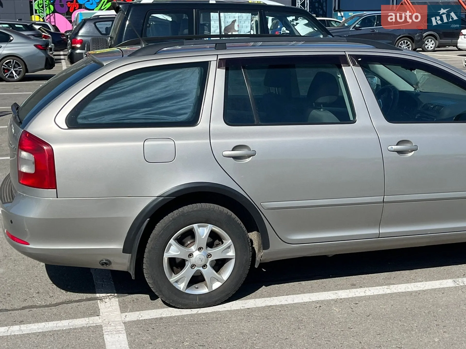 2010 Skoda Octavia - мініатюра 3