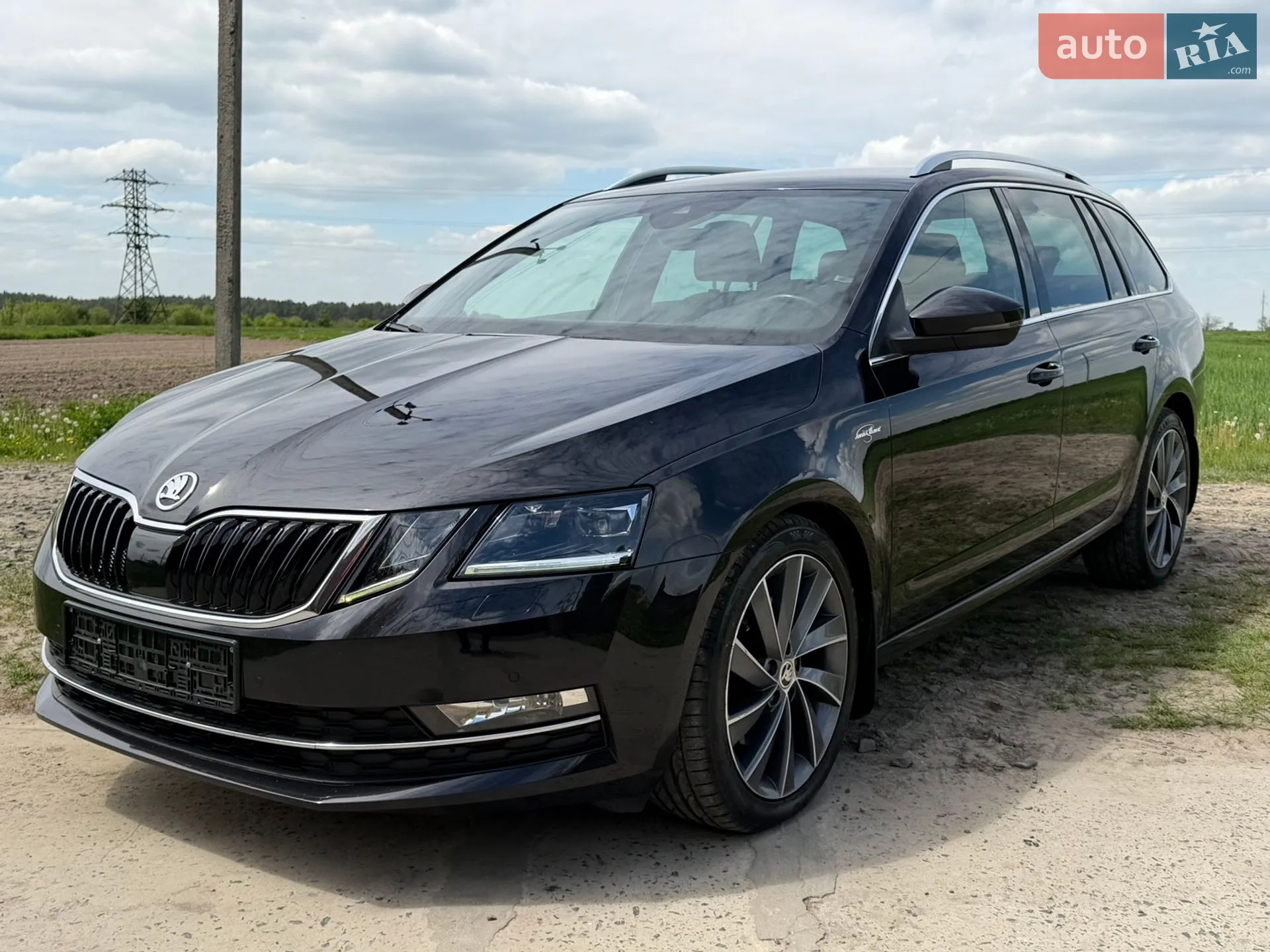 2019 Skoda Octavia - фото 1