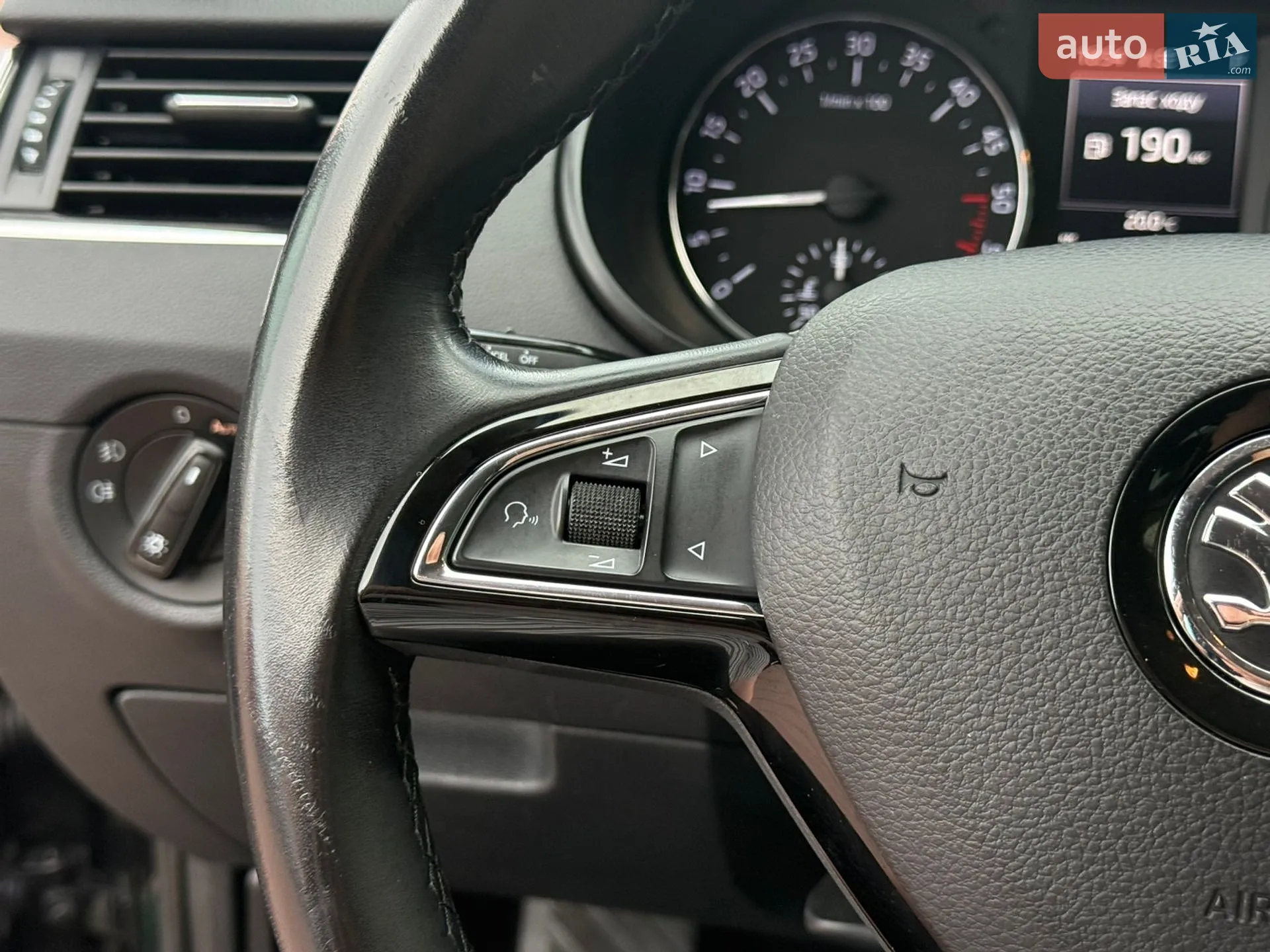 2017 Skoda Octavia - мініатюра 60