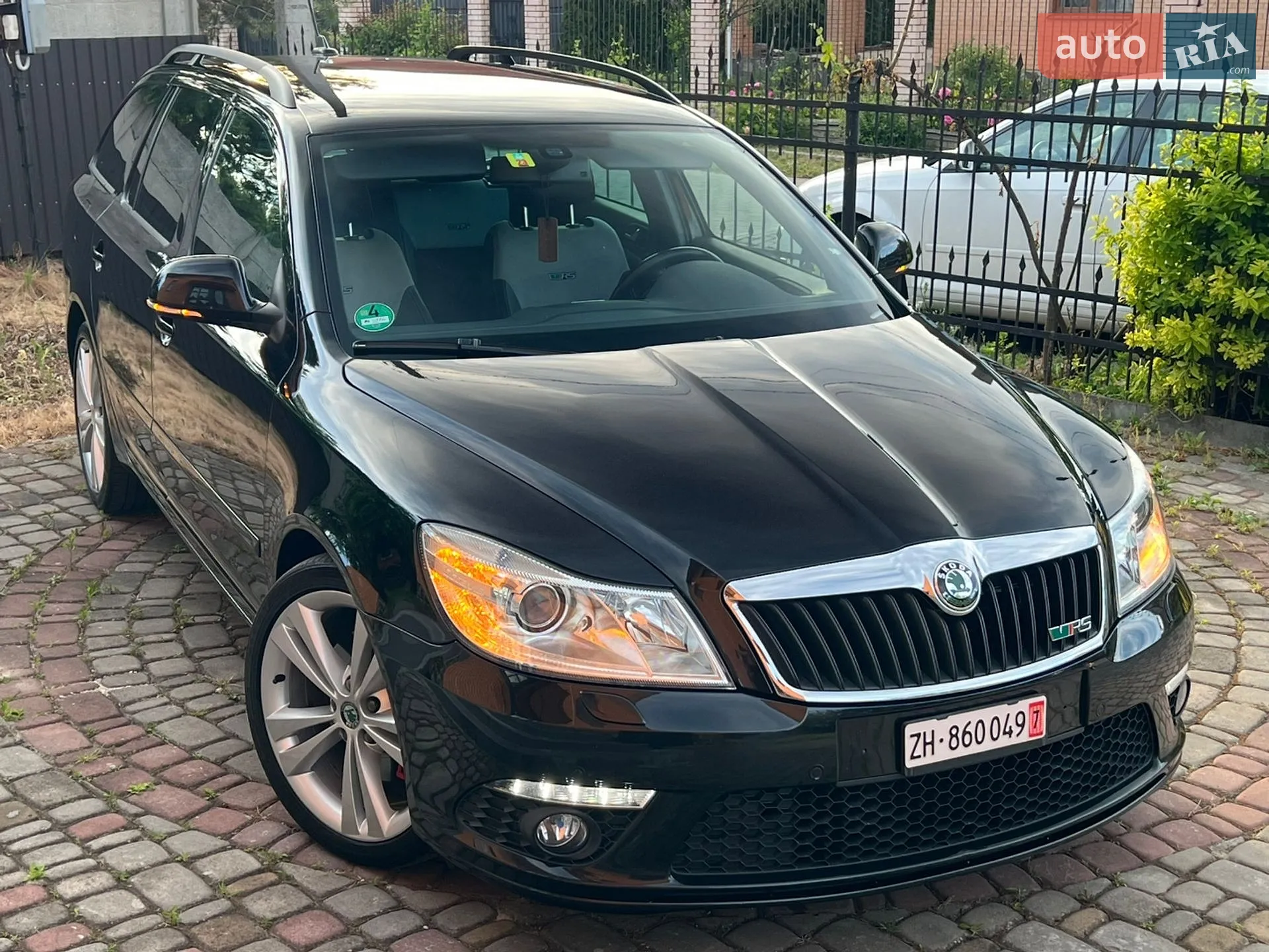 2010 Skoda Octavia - мініатюра 3
