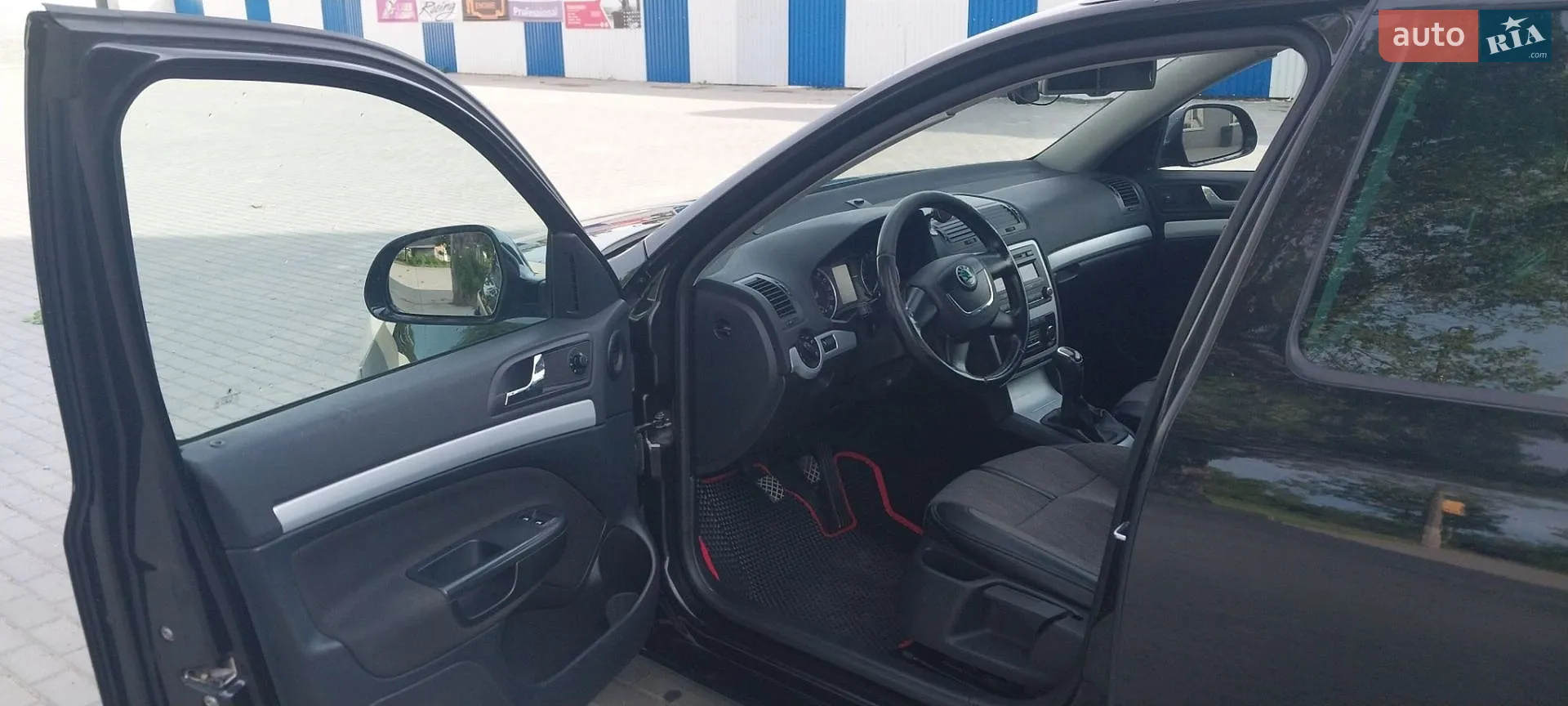 2011 Skoda Octavia - мініатюра 10