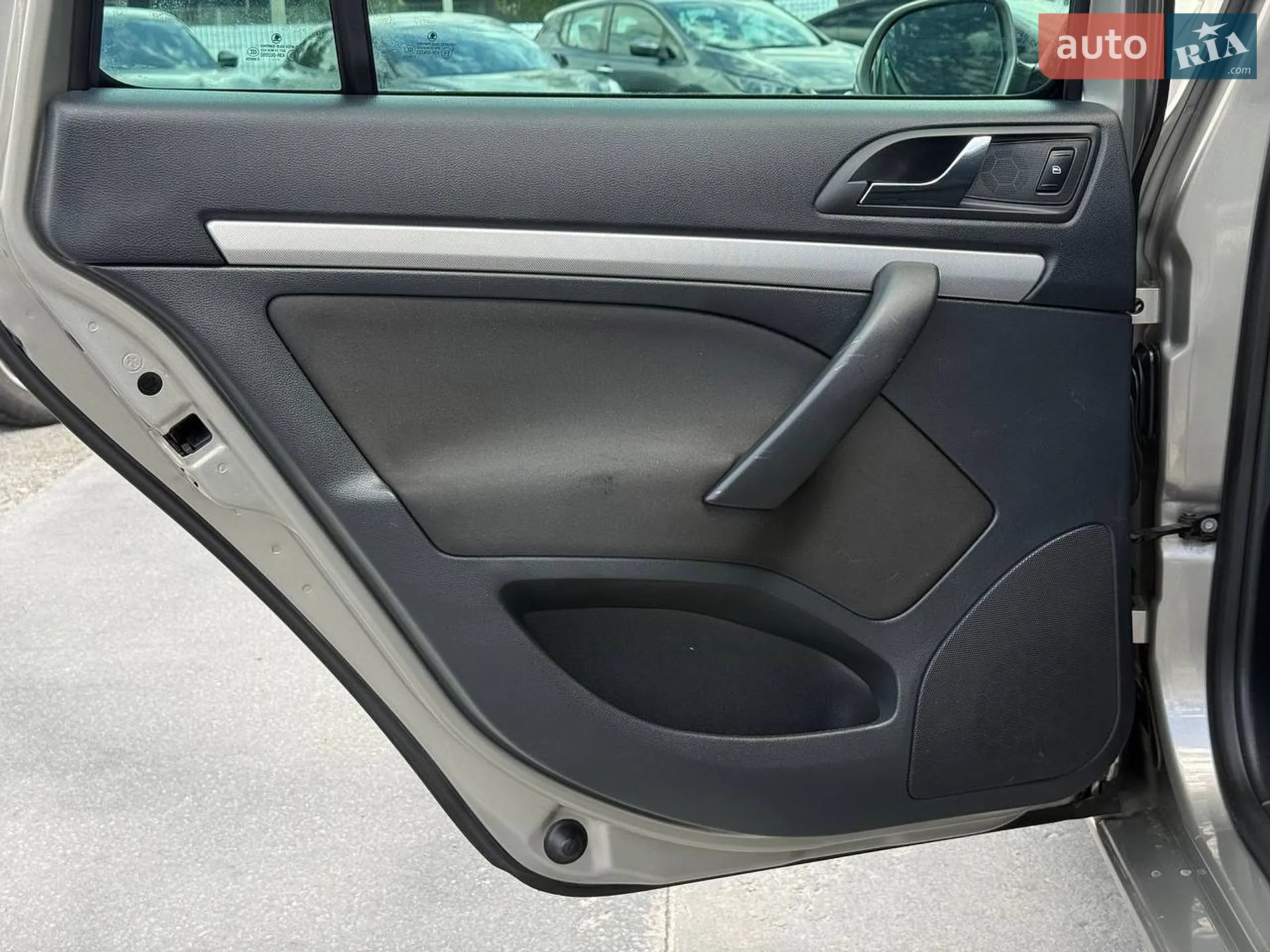 2011 Skoda Octavia - мініатюра 28