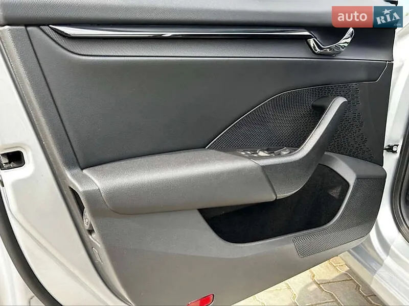 Skoda Octavia 2020 VIN TMBAC4NX4MY041120 фото оголошення 13 з 71