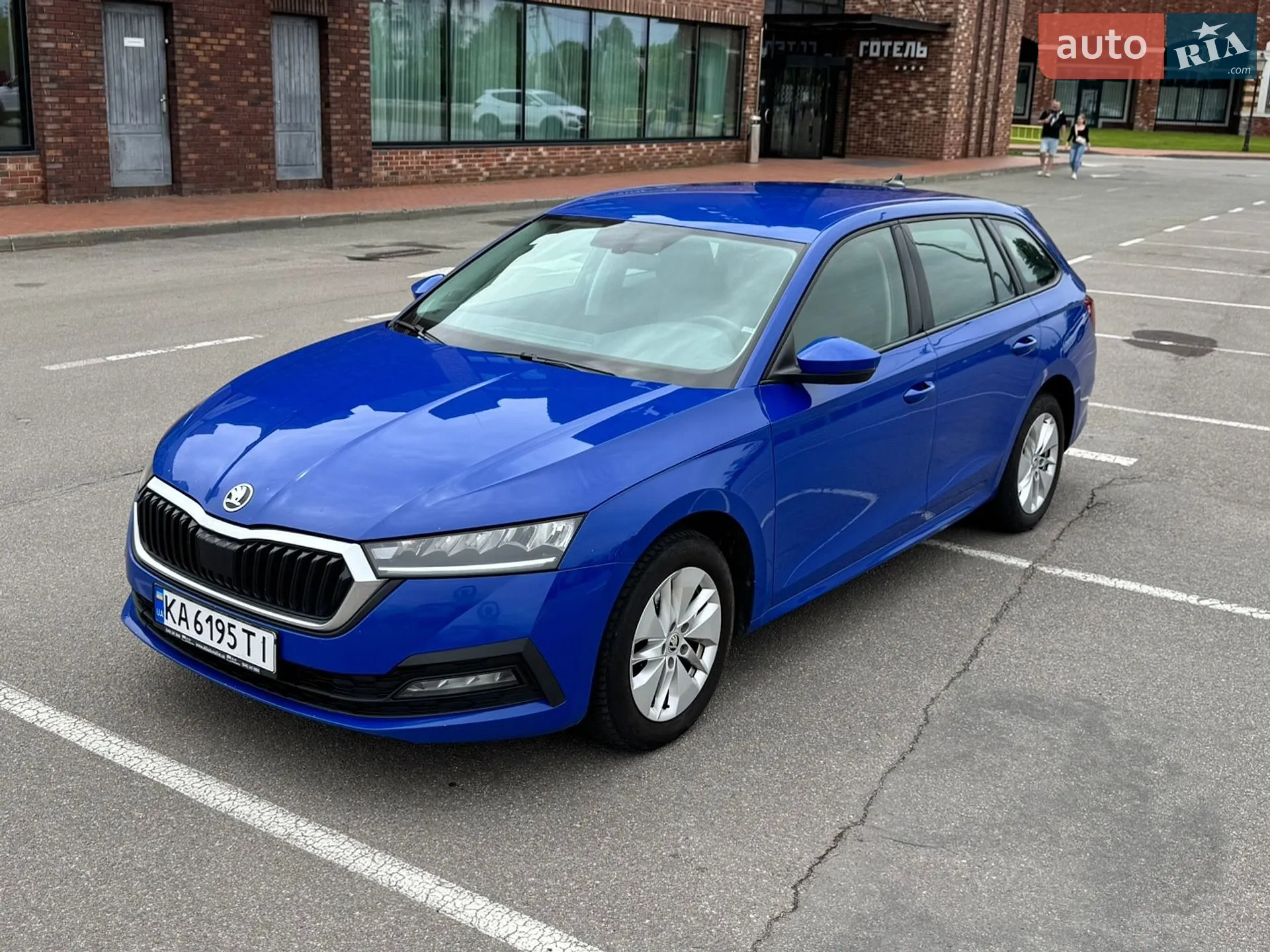 2021 Skoda Octavia - фото 1