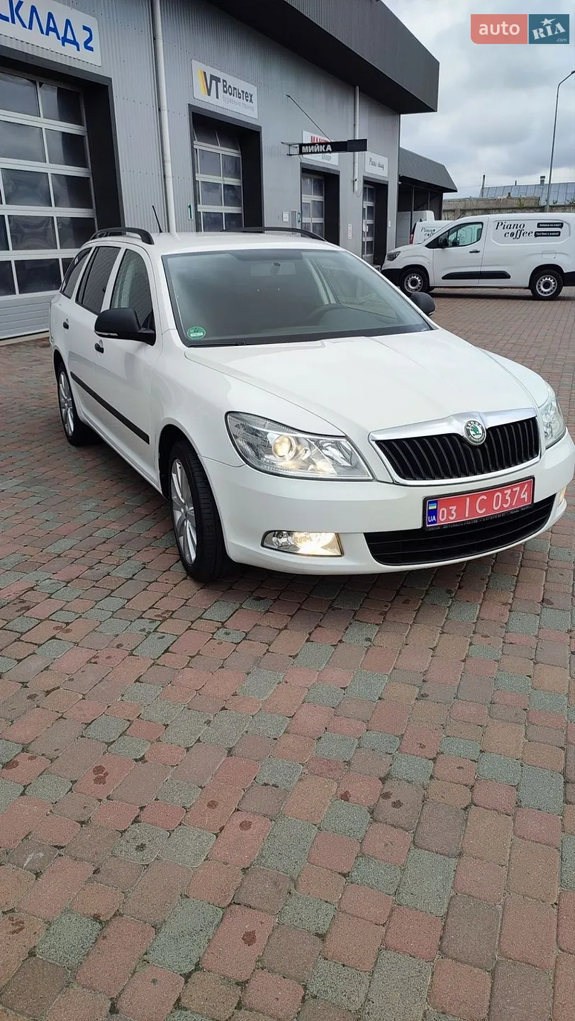 2011 Skoda Octavia - мініатюра 8