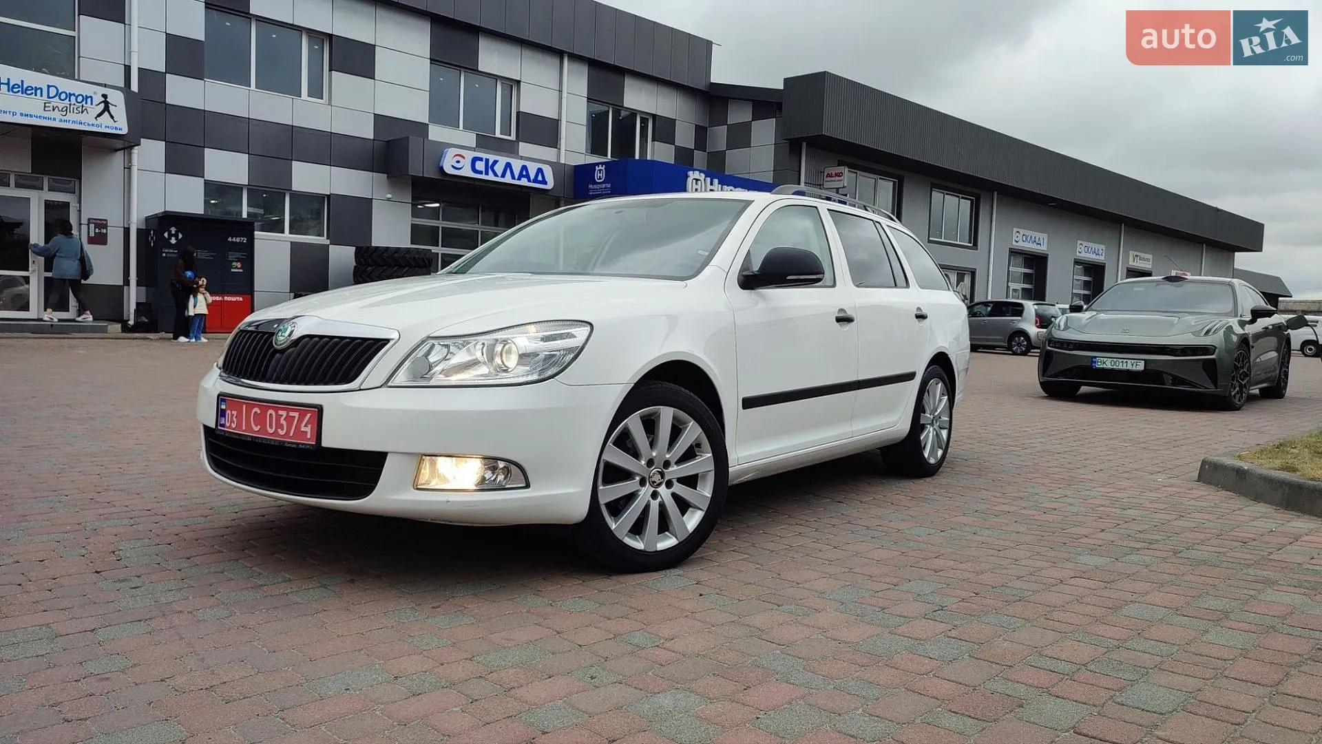 2011 Skoda Octavia - мініатюра 95