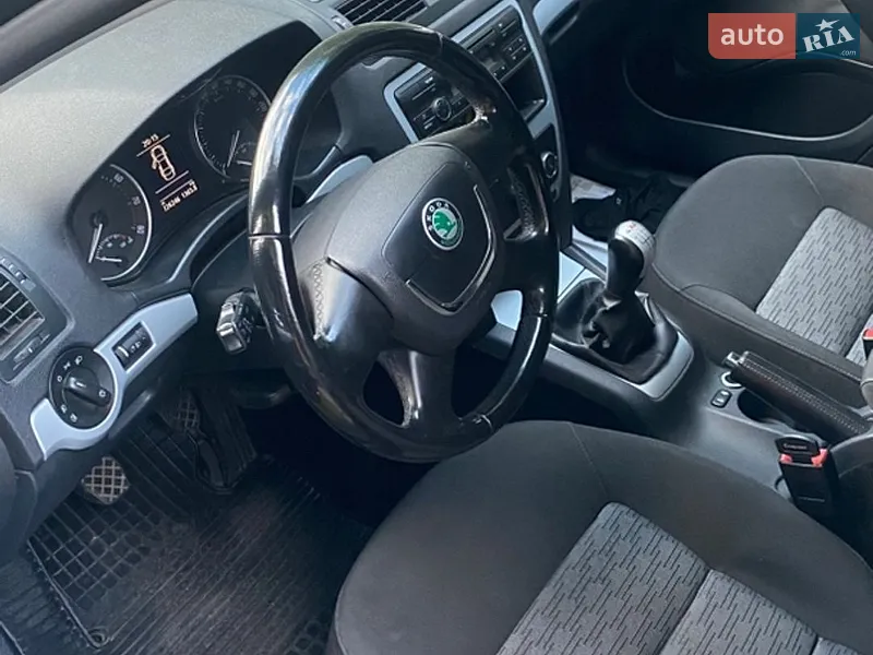 Skoda Octavia 2010 VIN TMBKK61Z3A2042414 фото оголошення 6 з 48