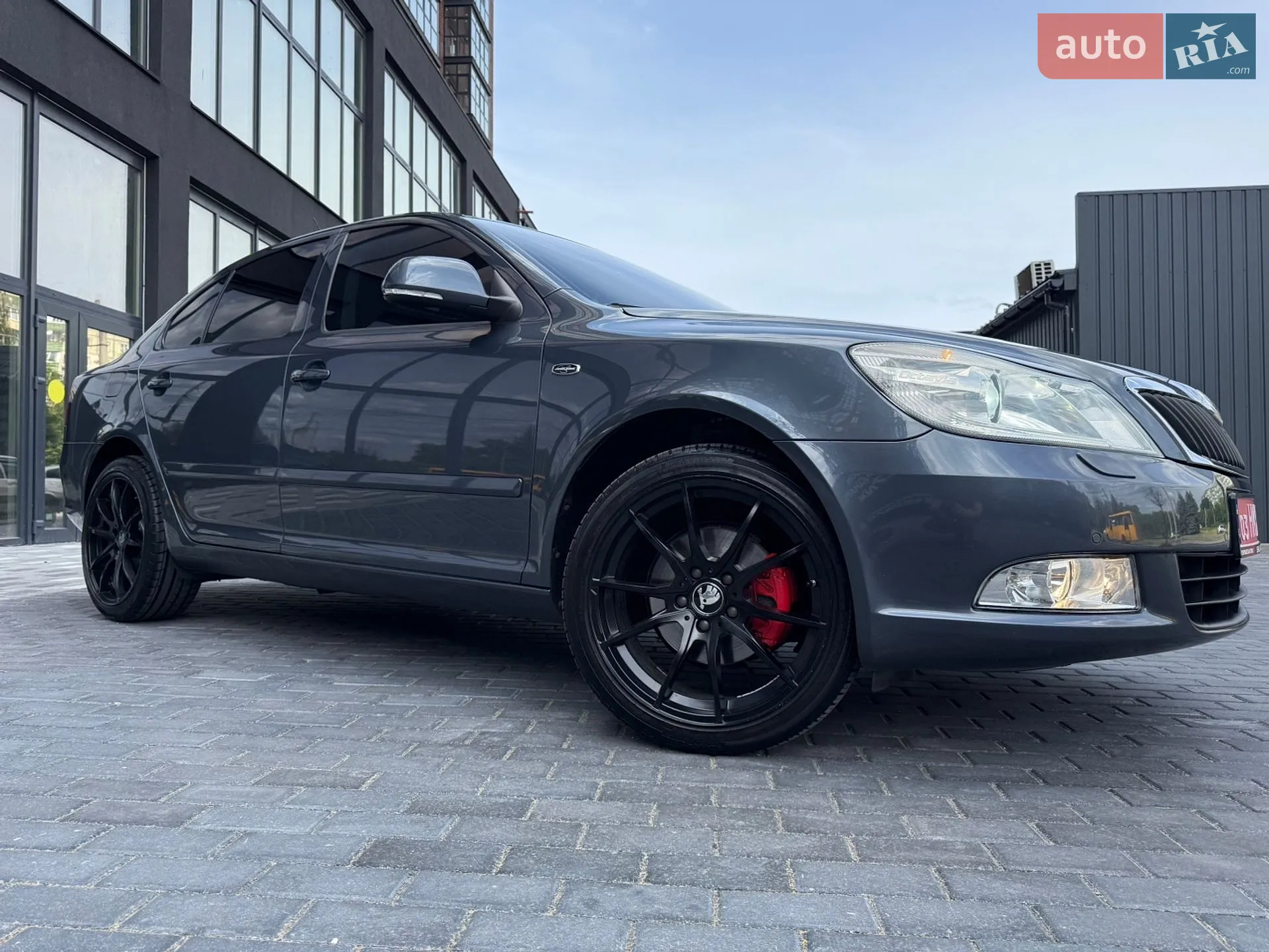 2010 Skoda Octavia - мініатюра 16