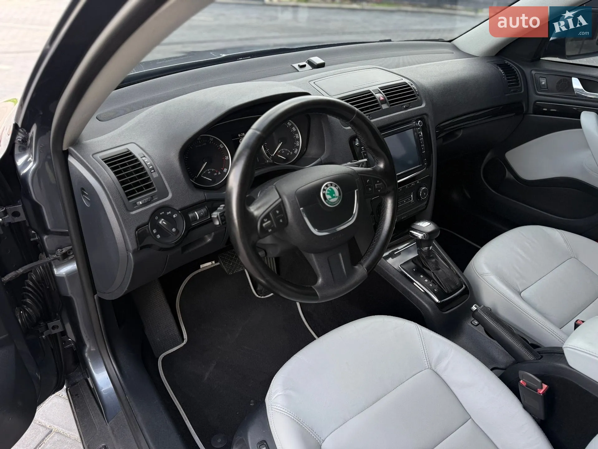 2010 Skoda Octavia - мініатюра 42