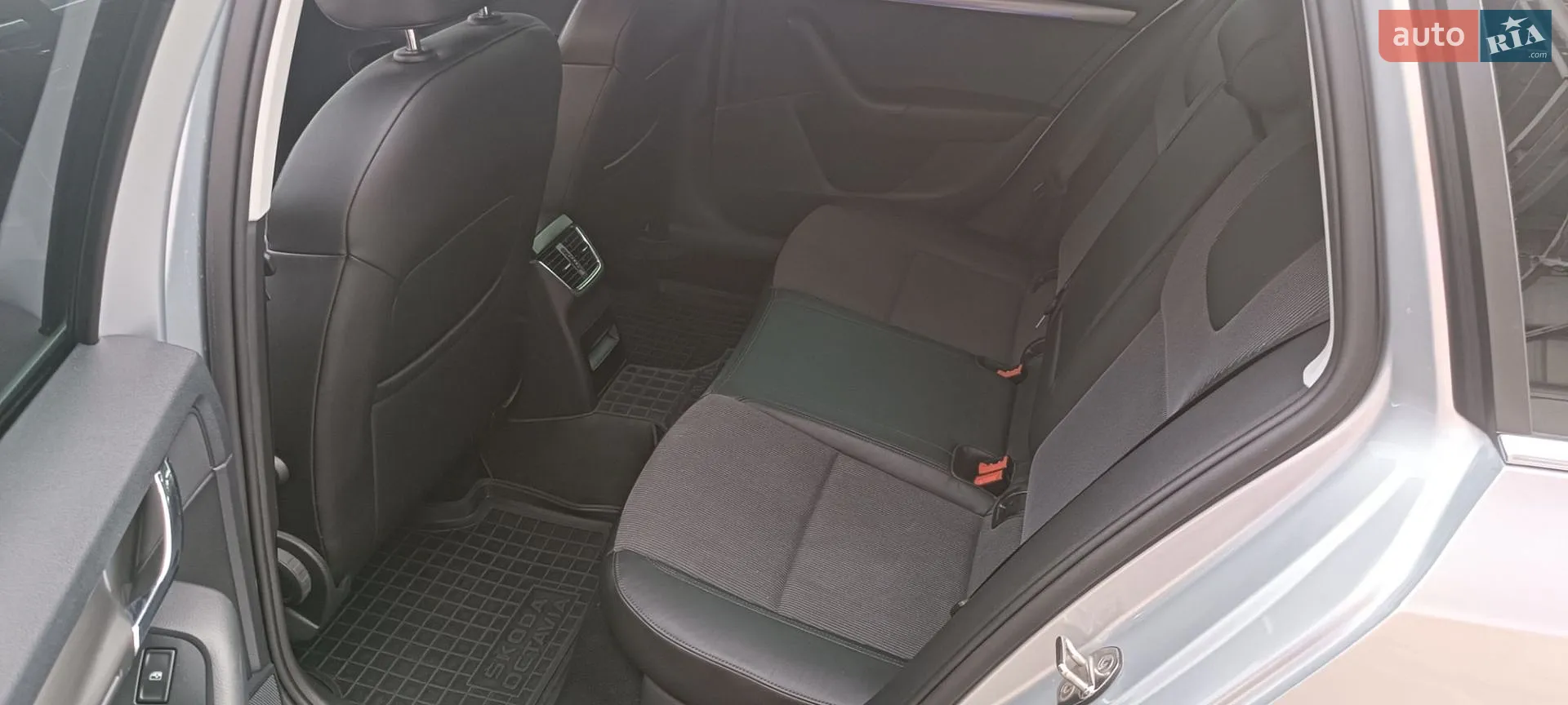 2019 Skoda Octavia - мініатюра 15