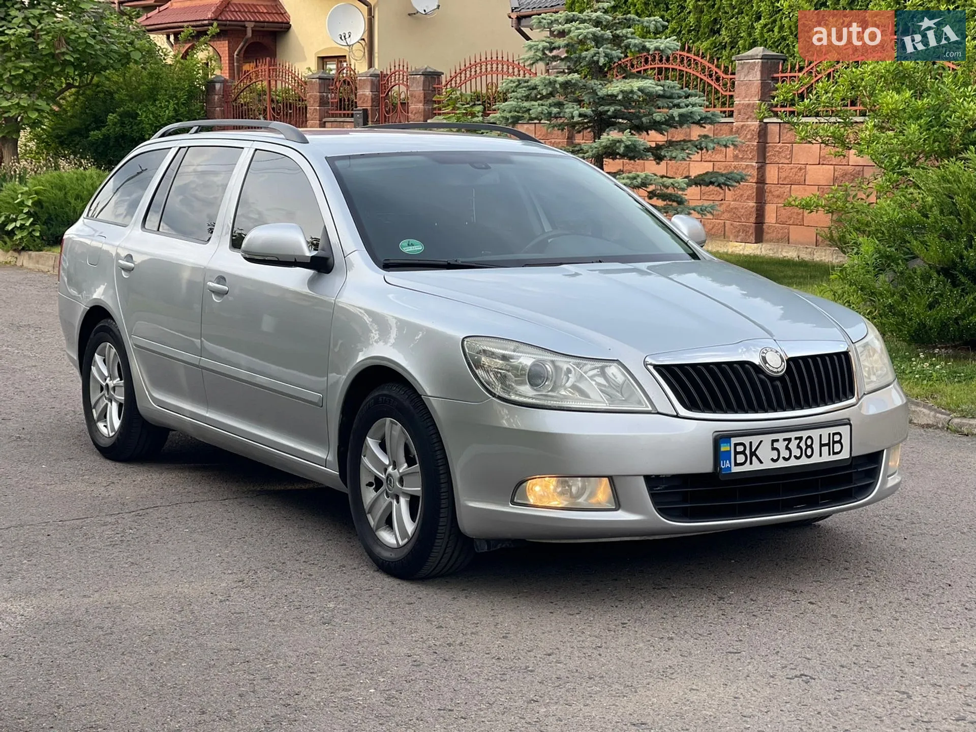 2010 Skoda Octavia - мініатюра 3