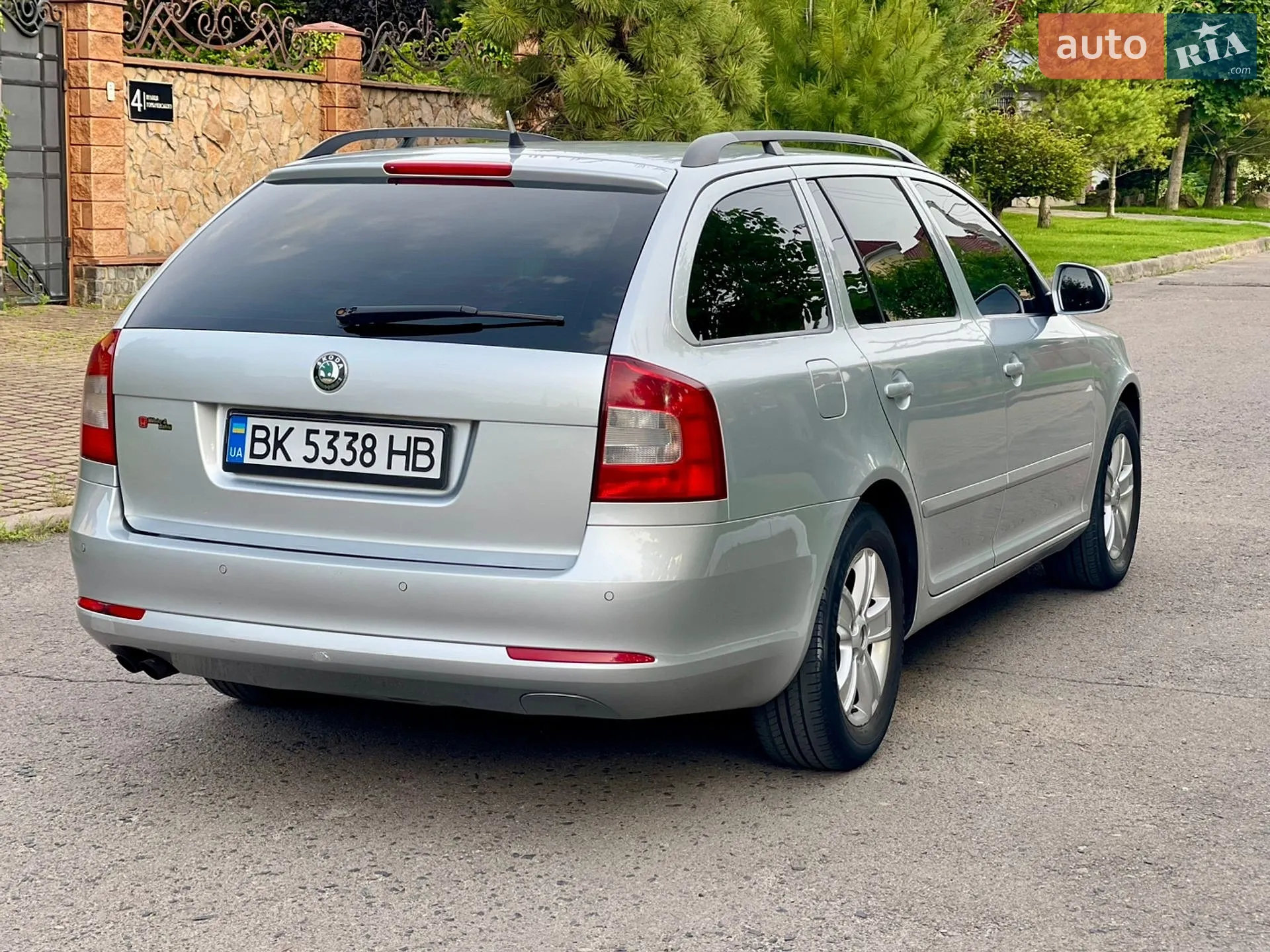 2010 Skoda Octavia - мініатюра 4