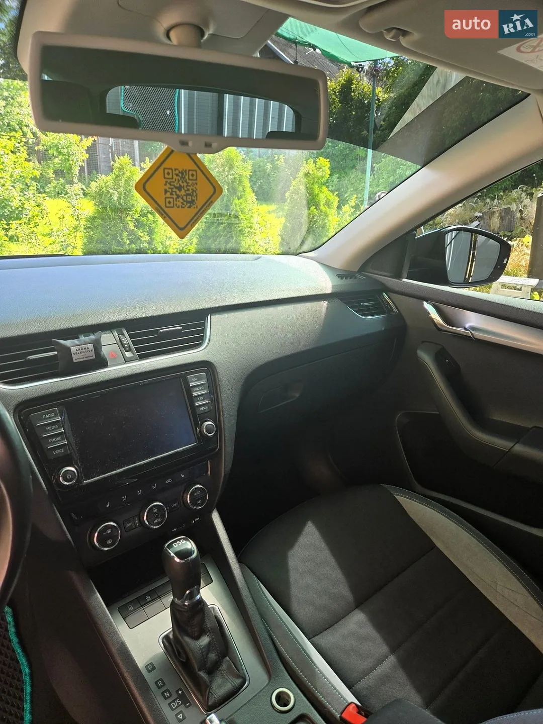 Skoda Octavia 2016 VIN TMBJJ7NE7G0201080 фото оголошення 9 з 34