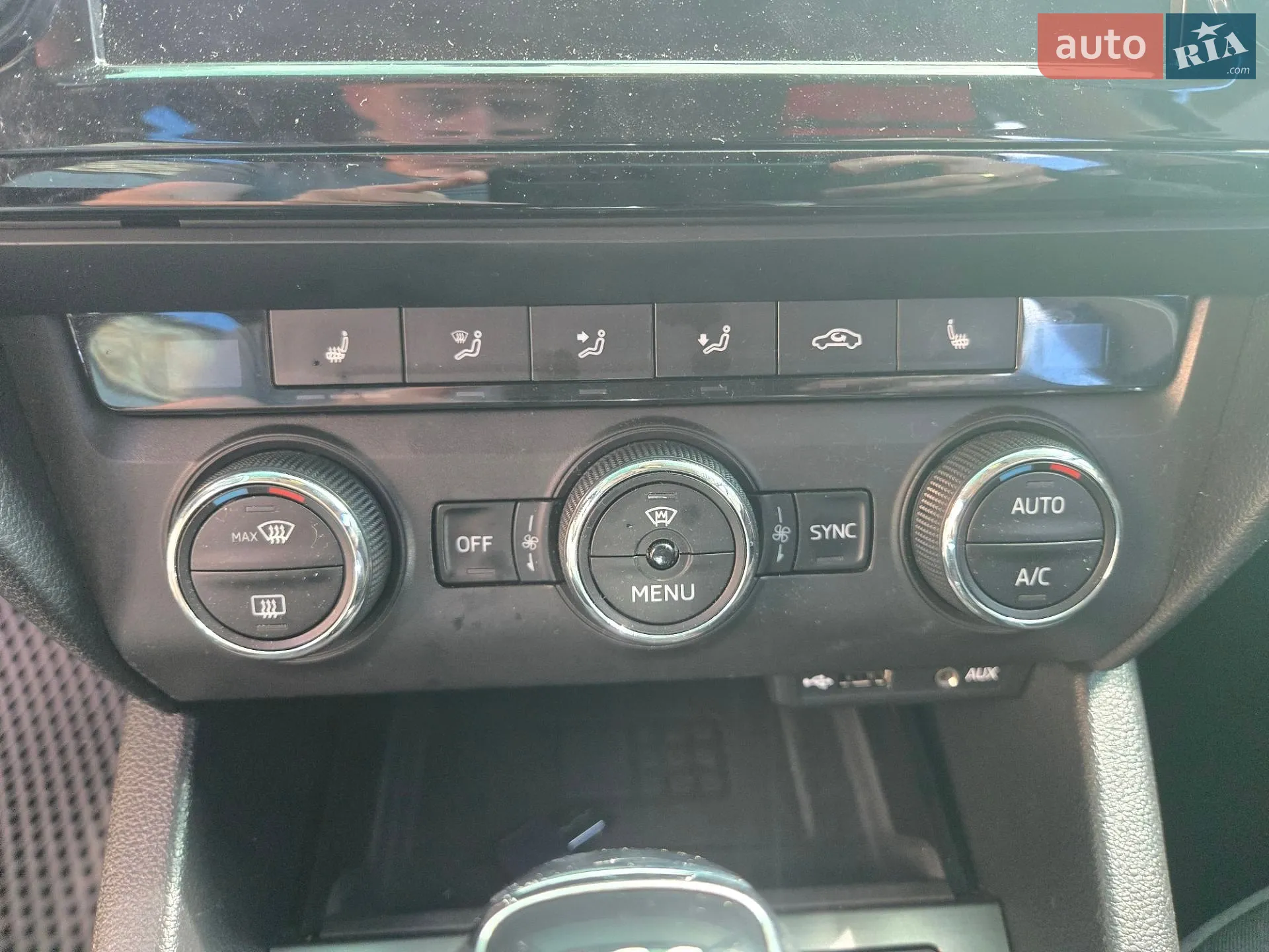 Skoda Octavia 2016 VIN TMBJJ7NE7G0201080 фото оголошення 11 з 34