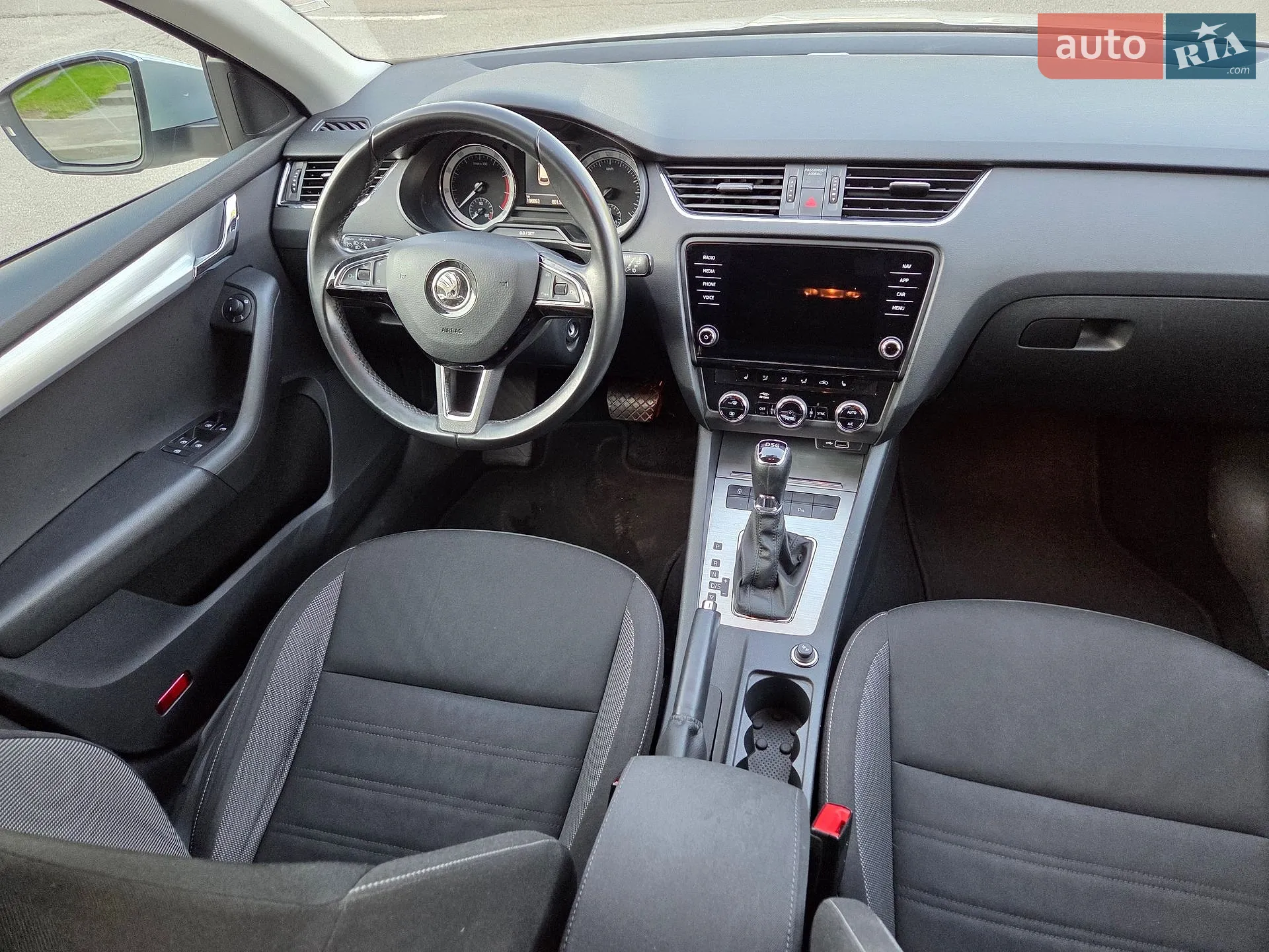 2019 Skoda Octavia - мініатюра 22