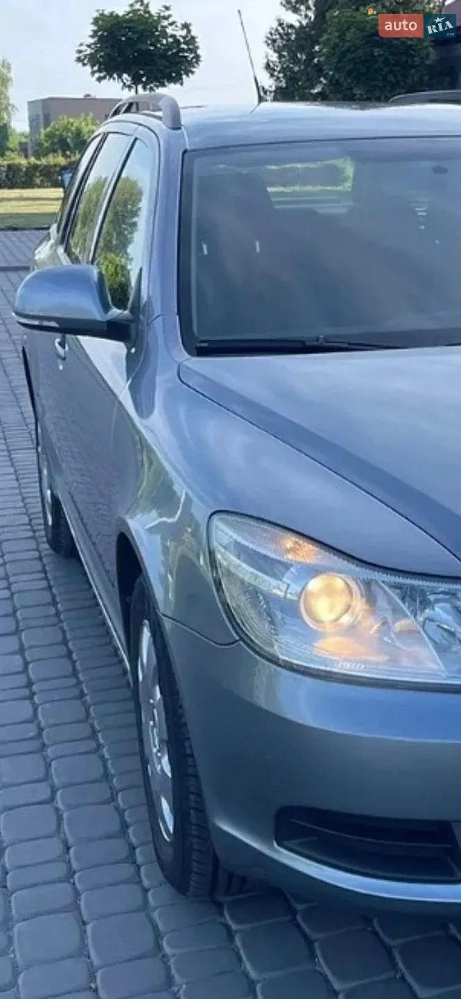 2011 Skoda Octavia - мініатюра 12