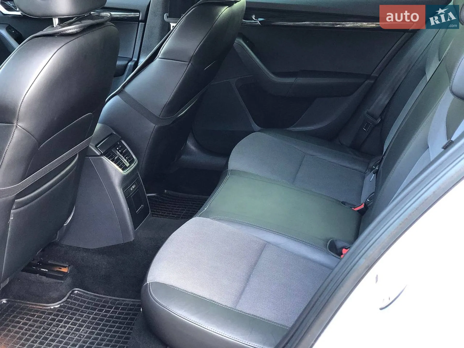 2018 Skoda Octavia - мініатюра 11