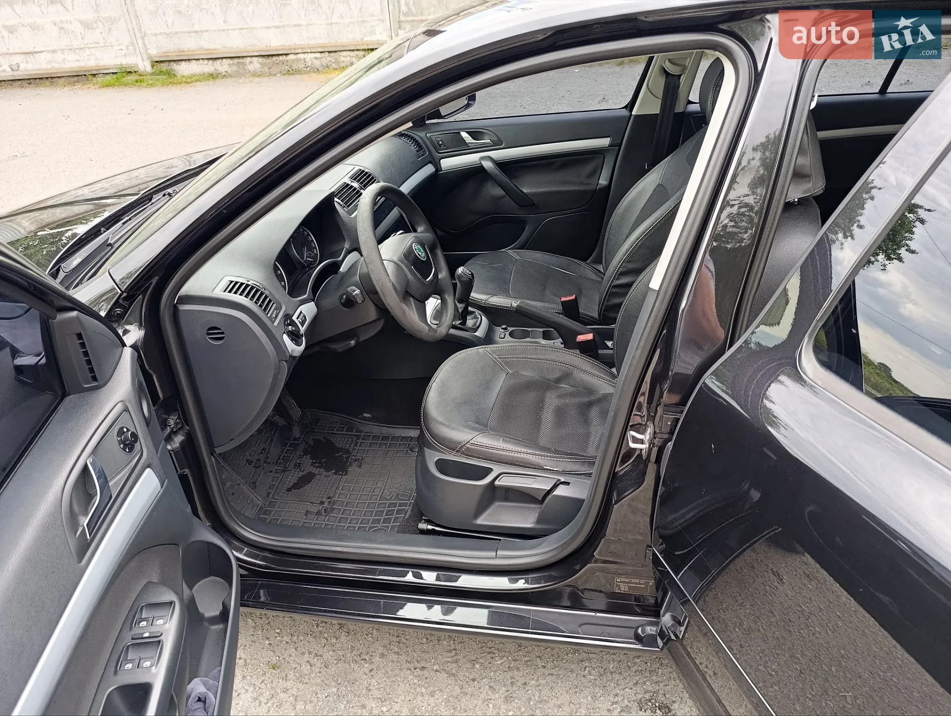 2011 Skoda Octavia - мініатюра 13