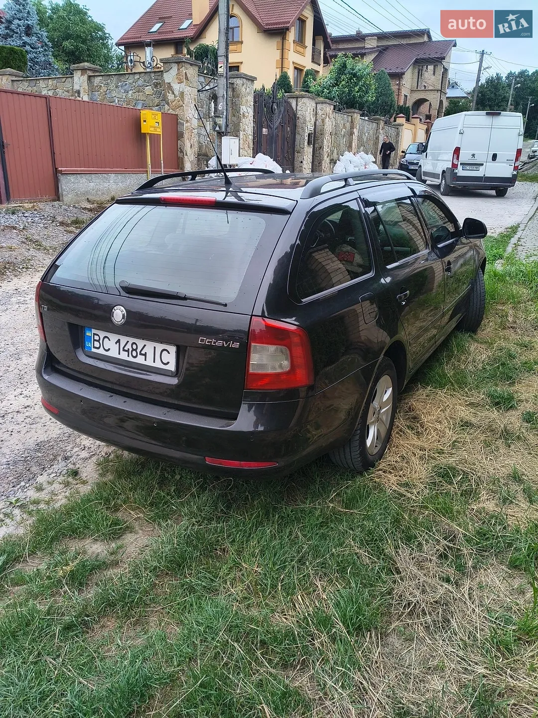 2010 Skoda Octavia - мініатюра 4