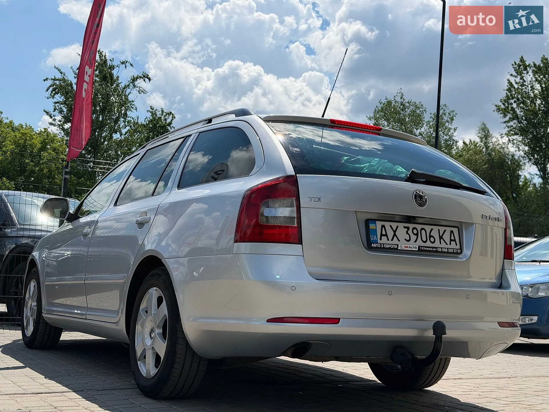 2010 Skoda Octavia - мініатюра 21