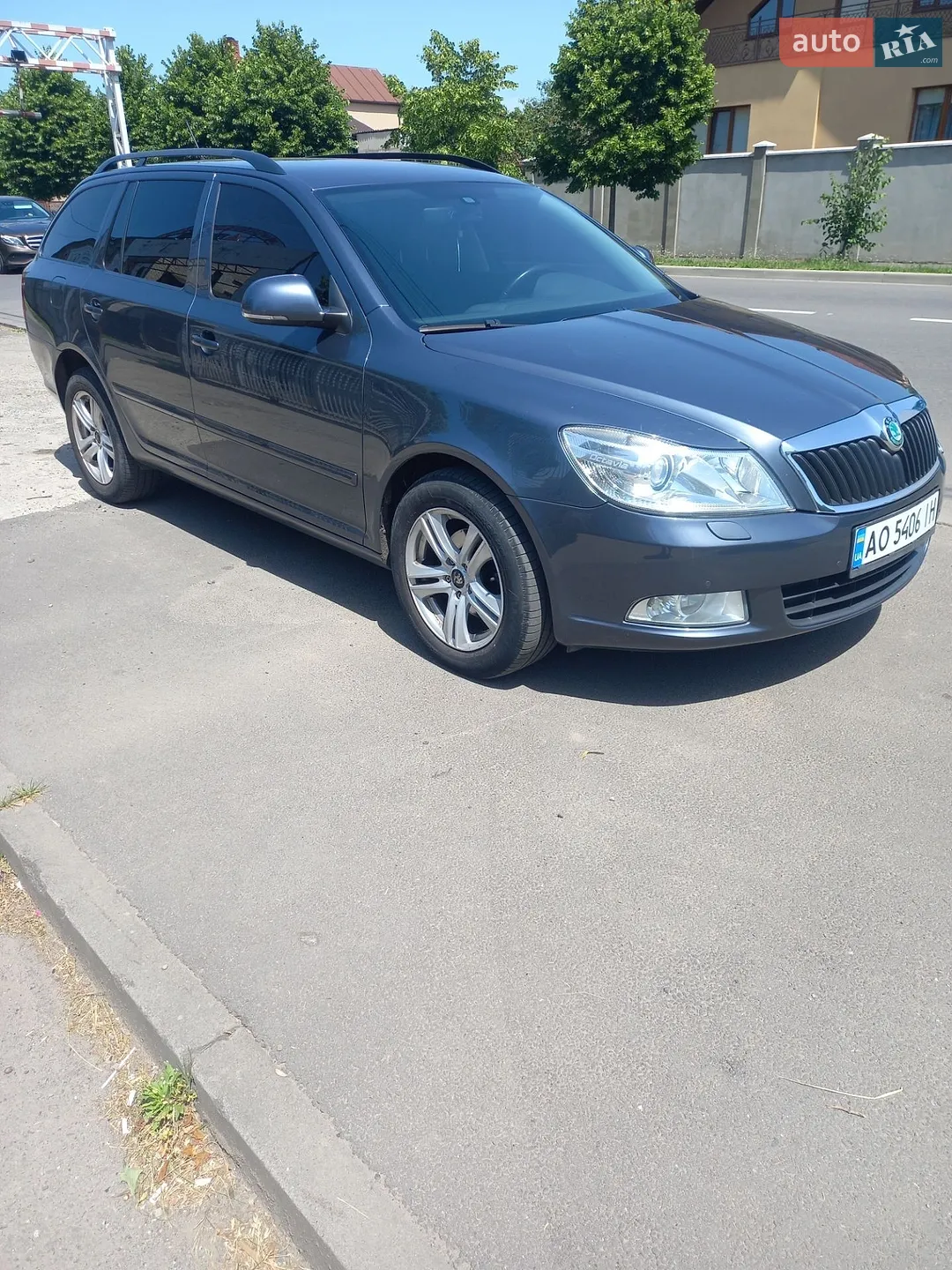 2011 Skoda Octavia - мініатюра 2