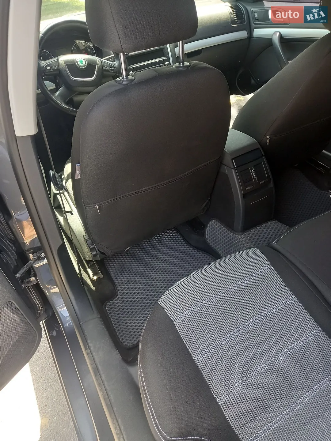 2011 Skoda Octavia - мініатюра 16