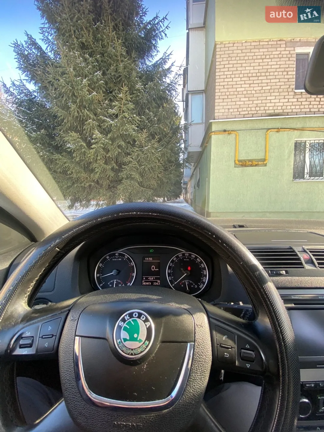 2010 Skoda Octavia - мініатюра 3