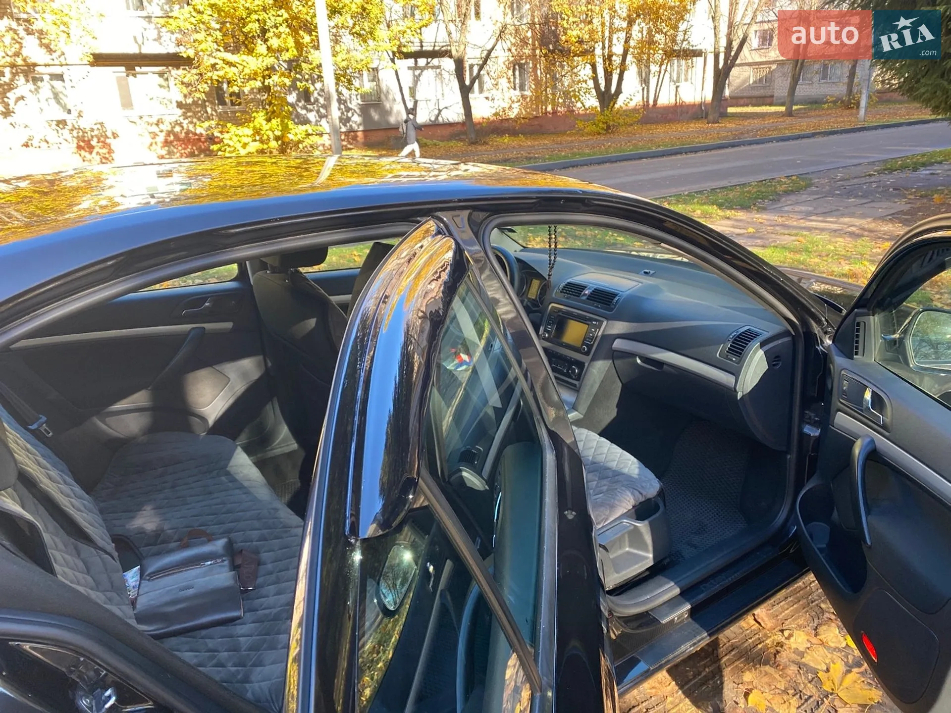 2010 Skoda Octavia - мініатюра 4