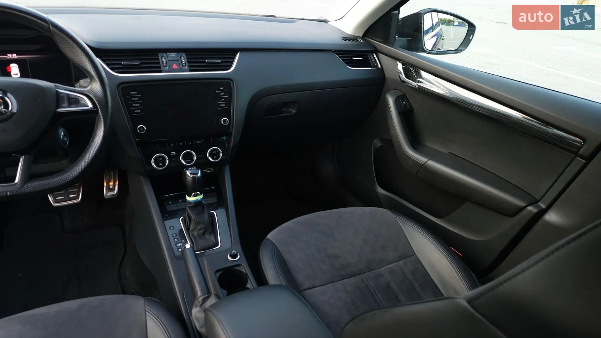 2019 Skoda Octavia - мініатюра 10