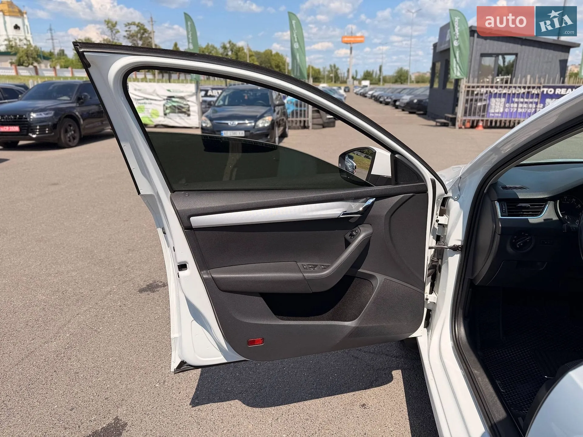 2014 Skoda Octavia - мініатюра 35