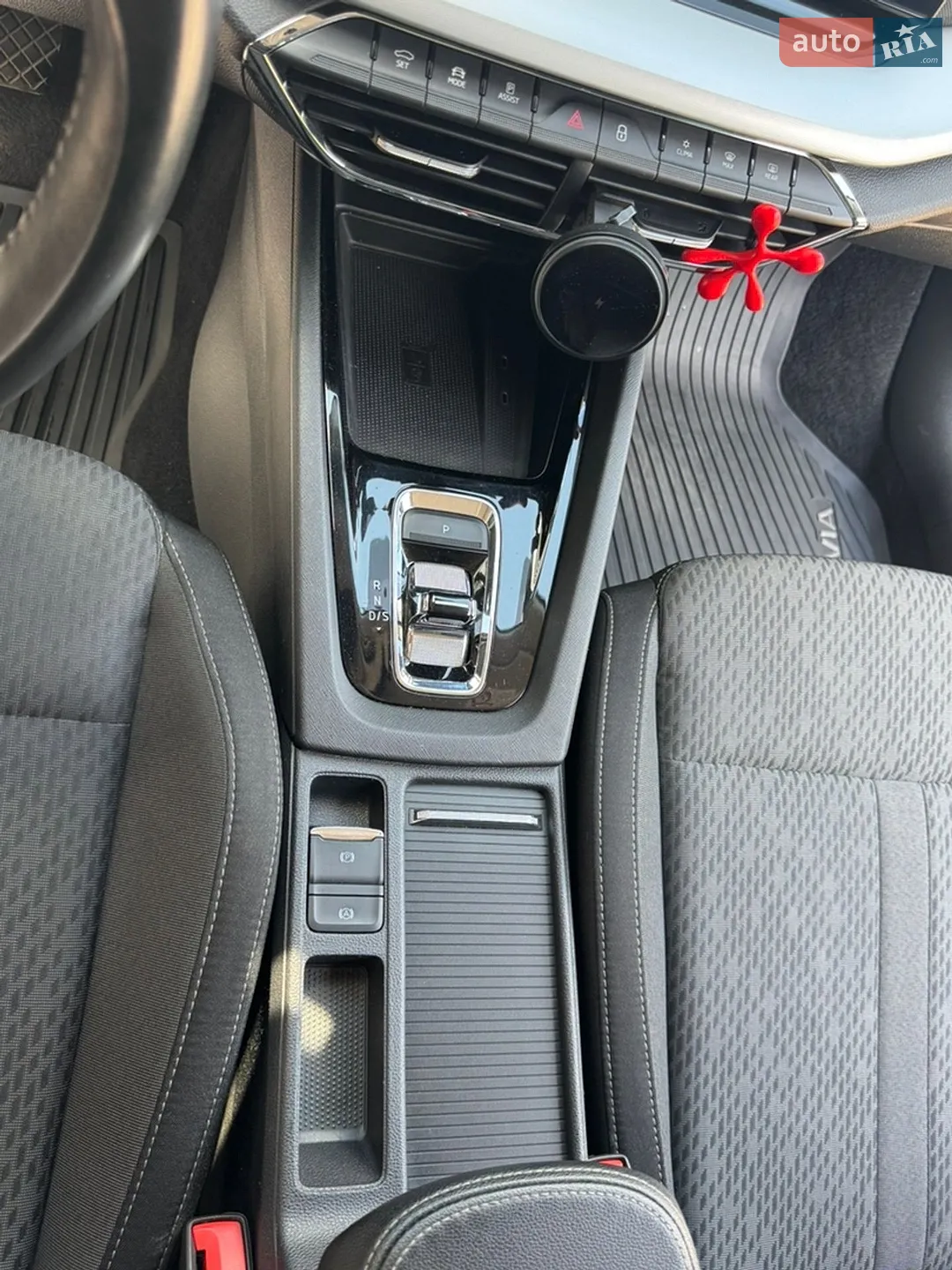 2020 Skoda Octavia - мініатюра 38