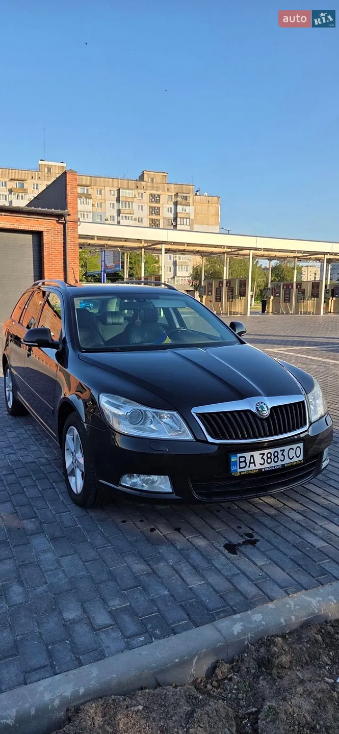 Skoda Octavia 2011 VIN TMBGT61Z7B8035516 фото оголошення 2 з 16