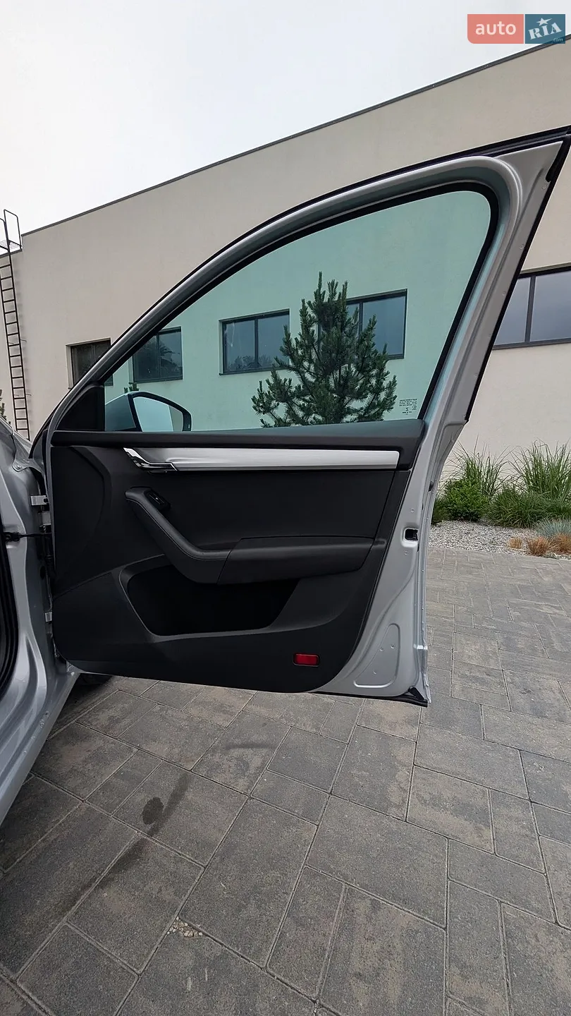 2017 Skoda Octavia - мініатюра 16